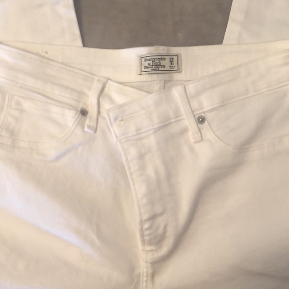 WHITE JEANS - Picture 3 of 4